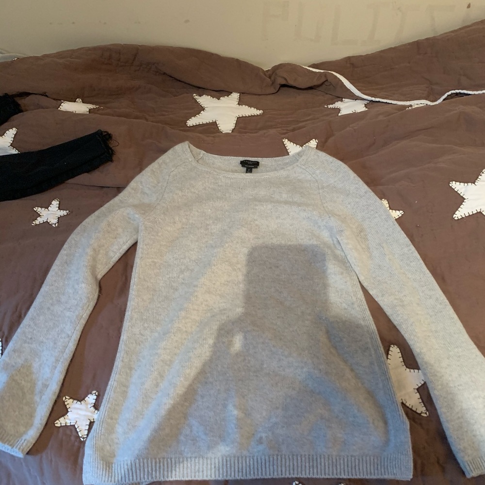 Grey pure cashmere sweater